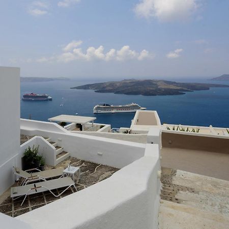 Anemos Family Suites Fira  Exteriör bild