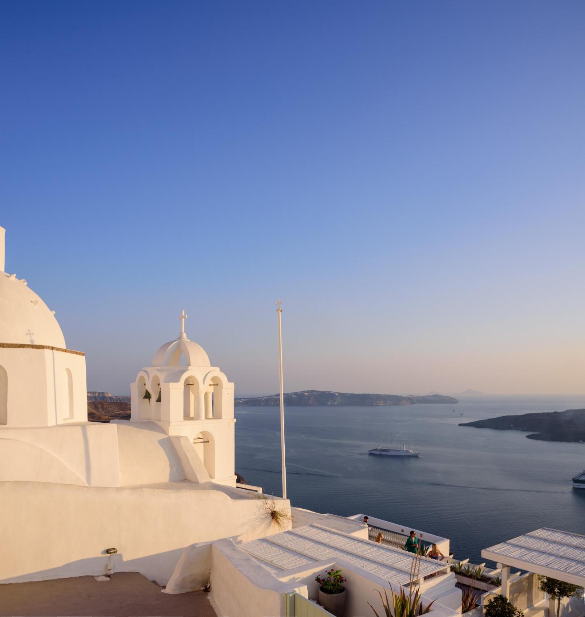 Anemos Family Suites Fira  Exteriör bild