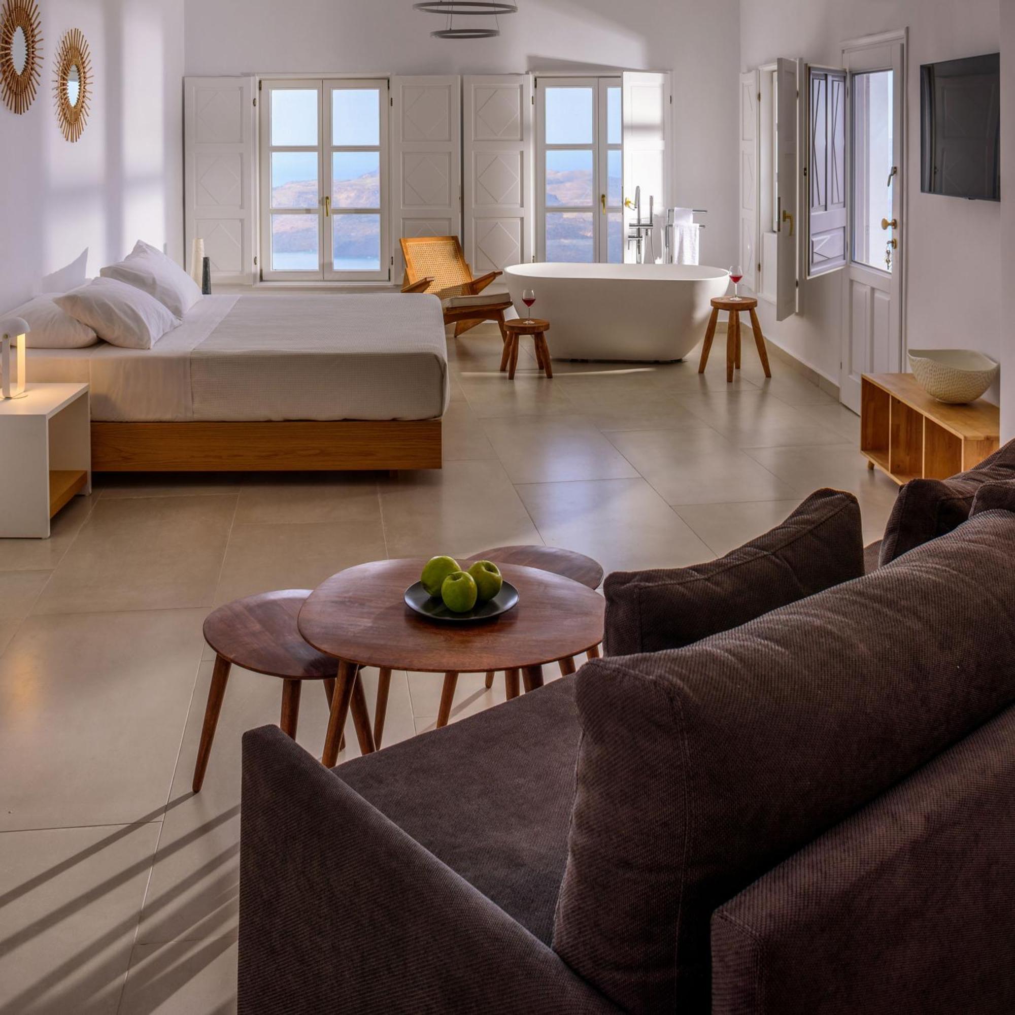 Anemos Family Suites Fira  Exteriör bild