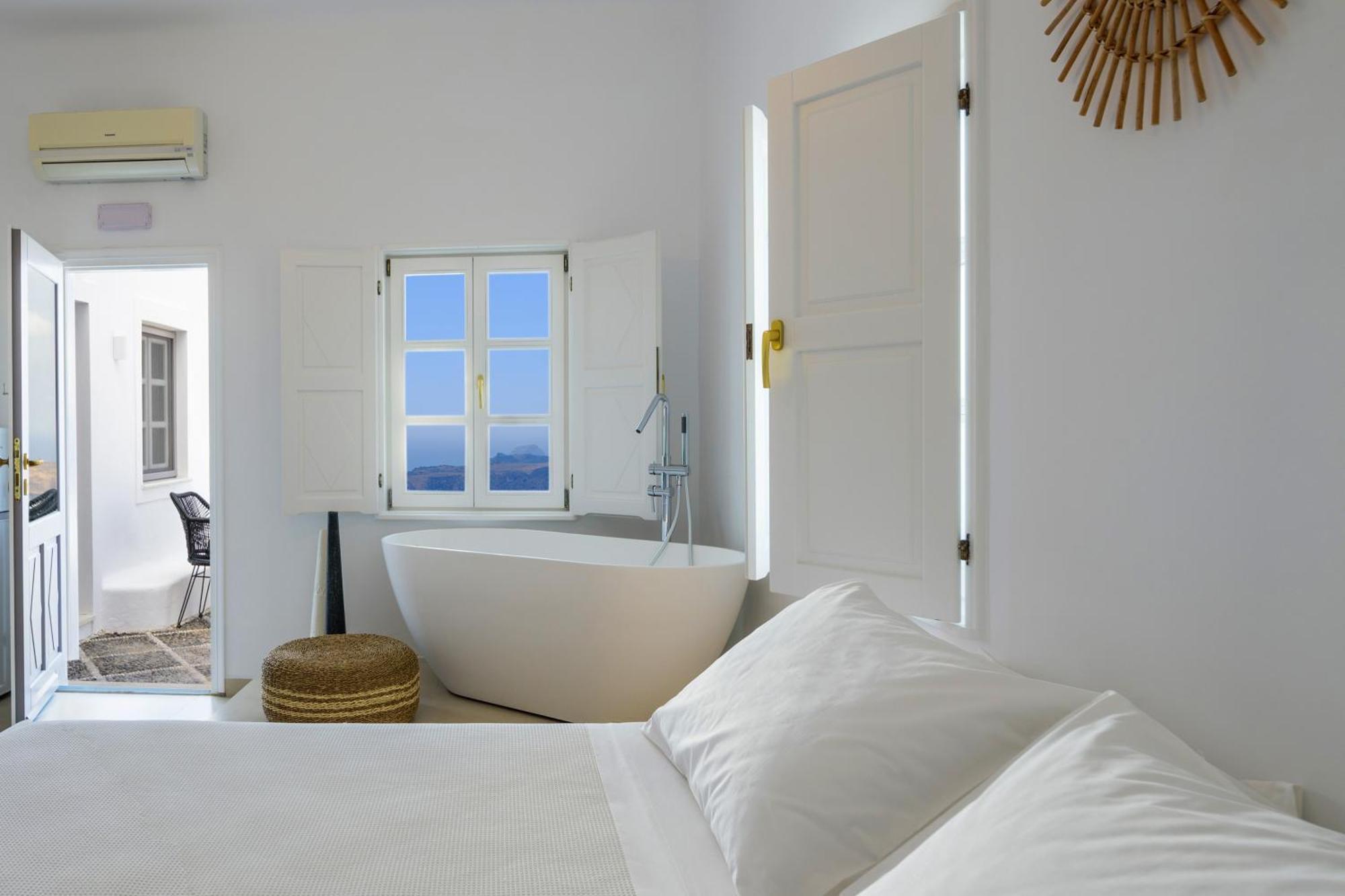 Anemos Family Suites Fira  Exteriör bild
