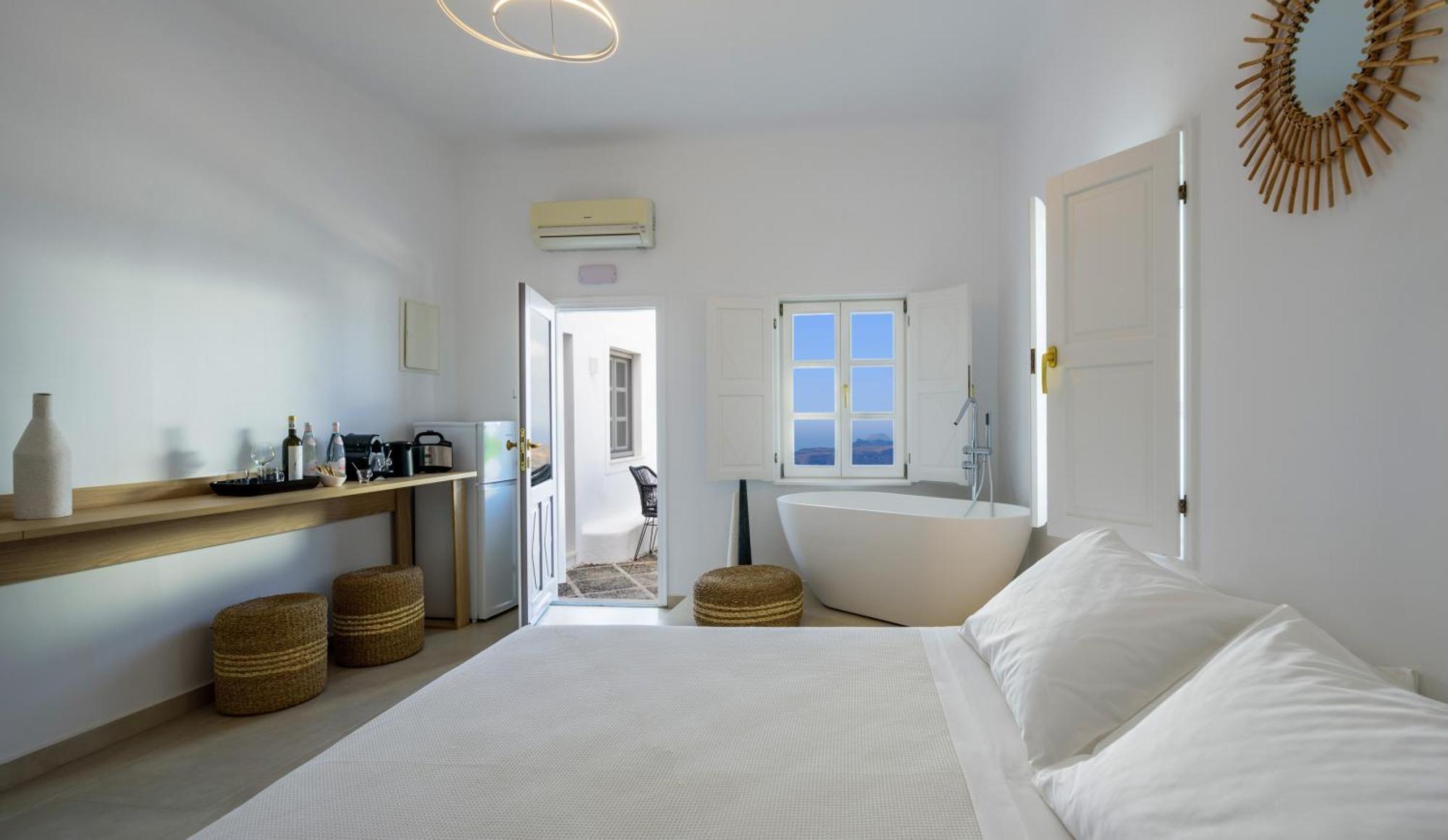 Anemos Family Suites Fira  Exteriör bild