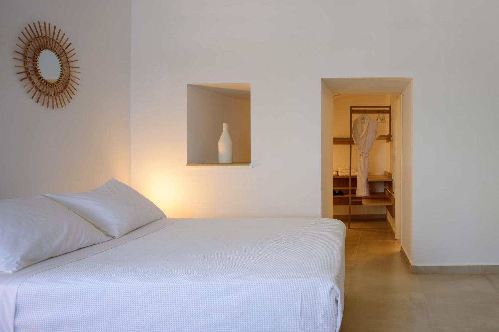 Anemos Family Suites Fira  Exteriör bild